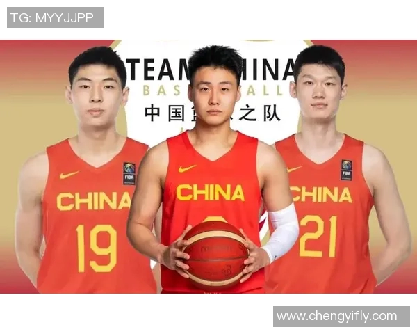 中国男篮迎战澳洲联队全力争胜展现团队实力与拼搏精神